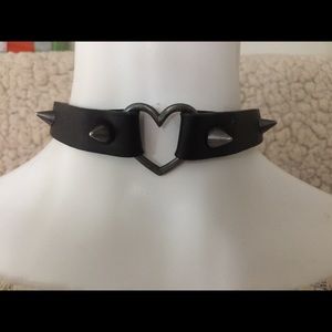 Hot Topic Spiked Chocker